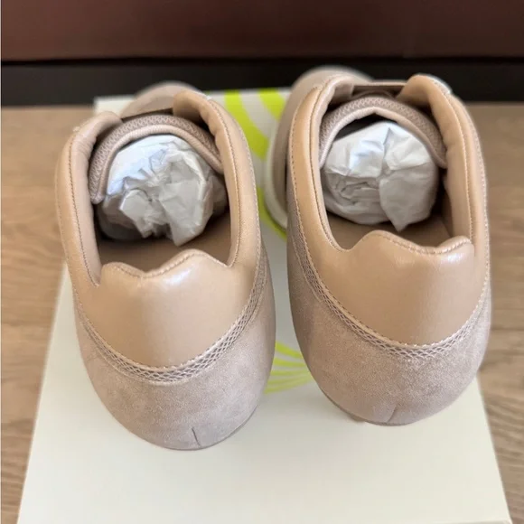 NWT The Icon Heel from SNEEX size 9 Color, Sand - Picture 6 of 11